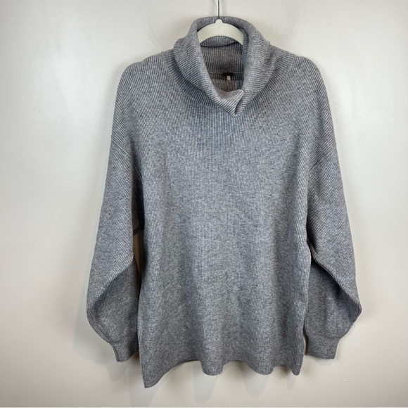 New Free People Softly Structured Oversized Tunic Sweater Heather Gray in Med - Picture 3 of 9